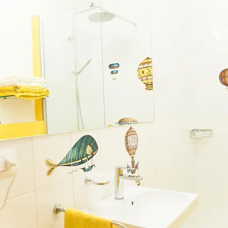 Yellow Guest house Pisa